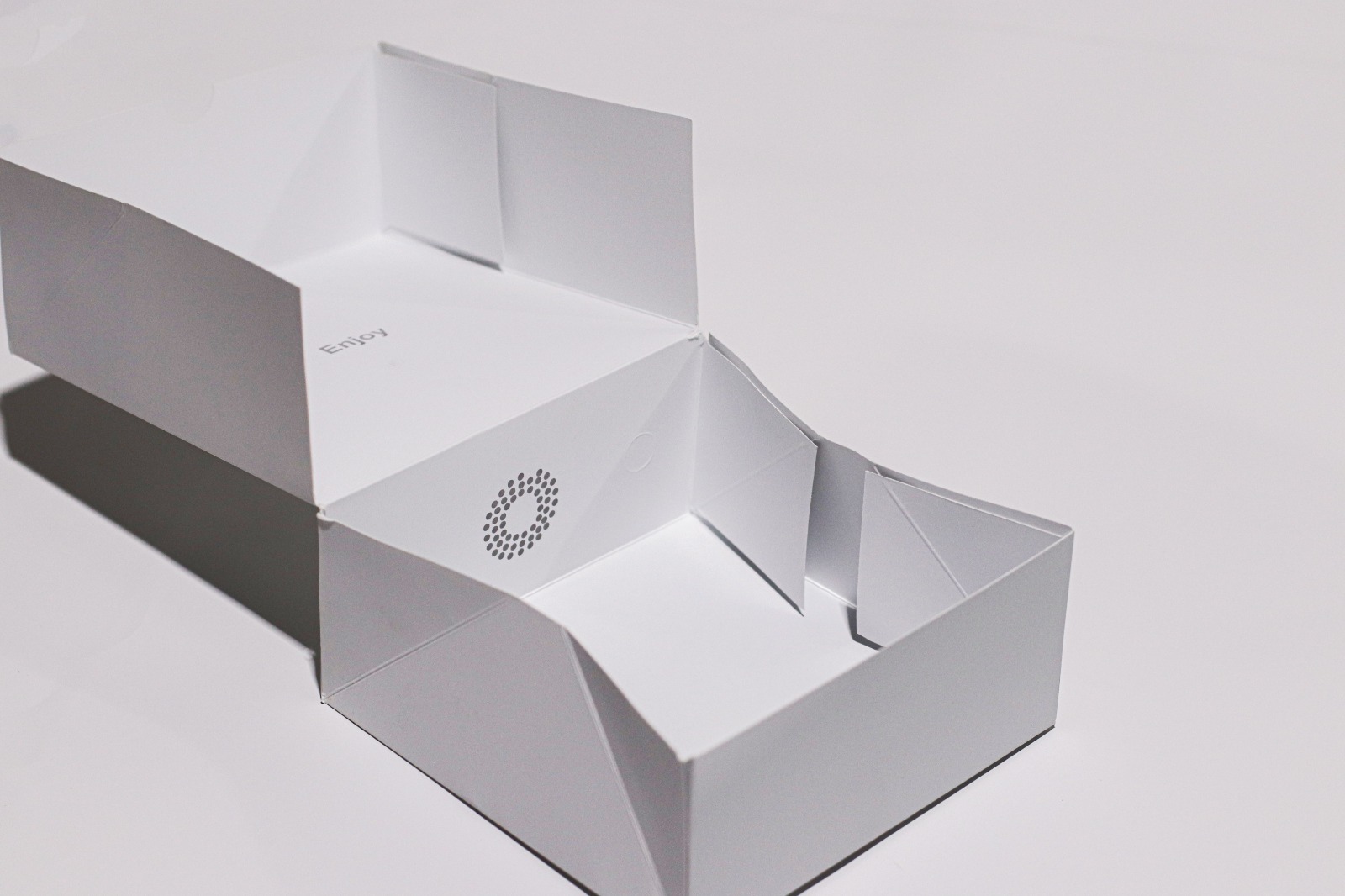 Design, printing and packaging of food preservation boxes
